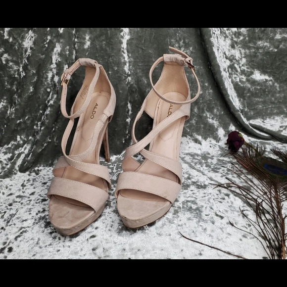 Aldo Salidia Tan Heels - Picture 1 of 9